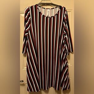 42 Pops Tunic in Red Black and White Vertical Stripes Scoop Neck Pockets Size 3X